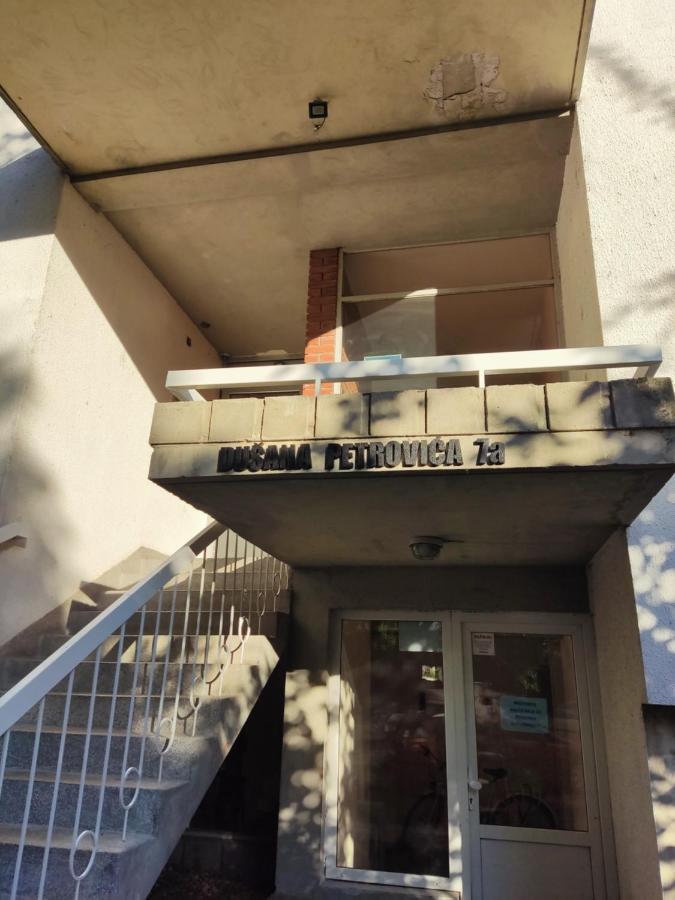 Mikmari Apartman Subotica Esterno foto